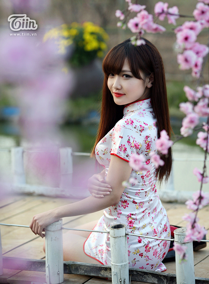 美女與極品免費(fèi)觀看在線觀看