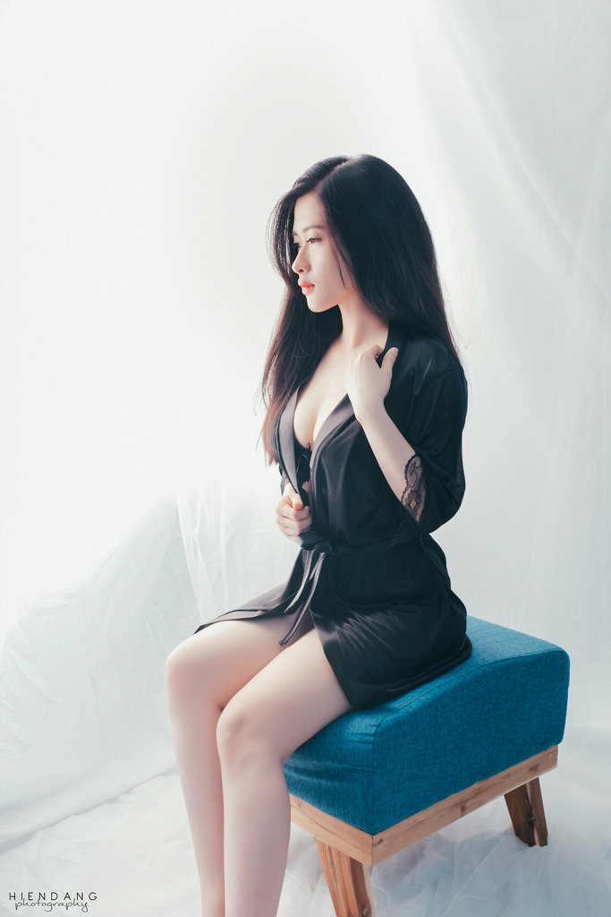背后有人