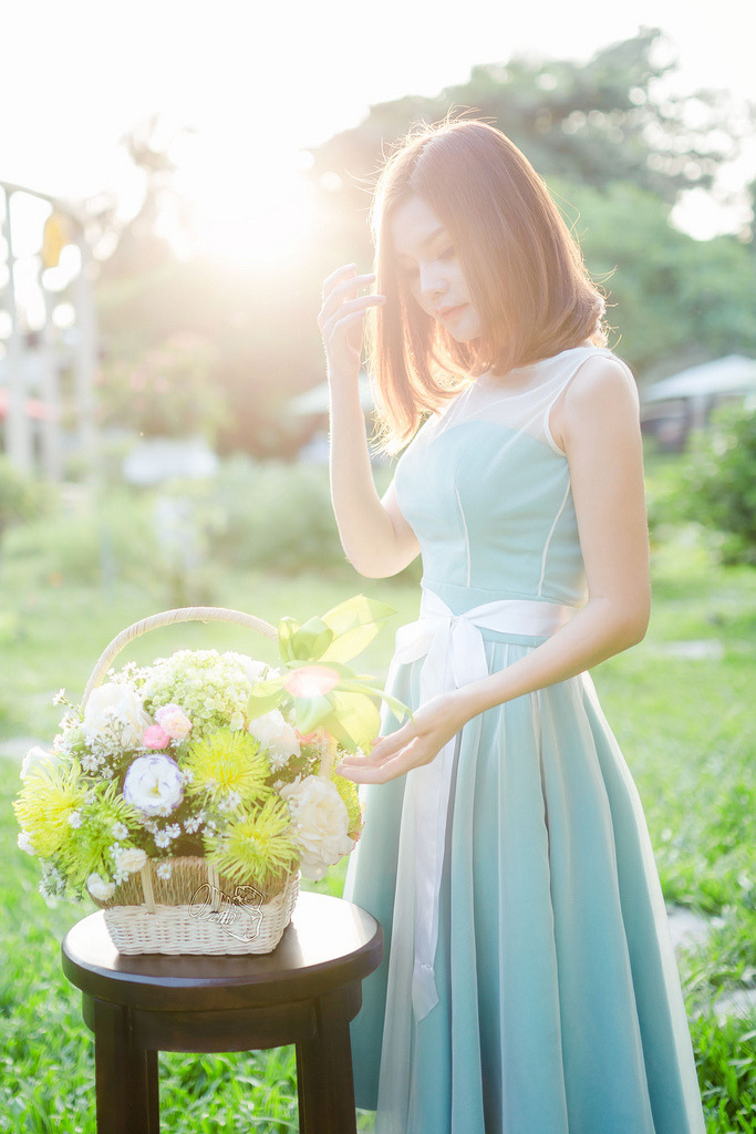 正在播放_緊身裙女教師
