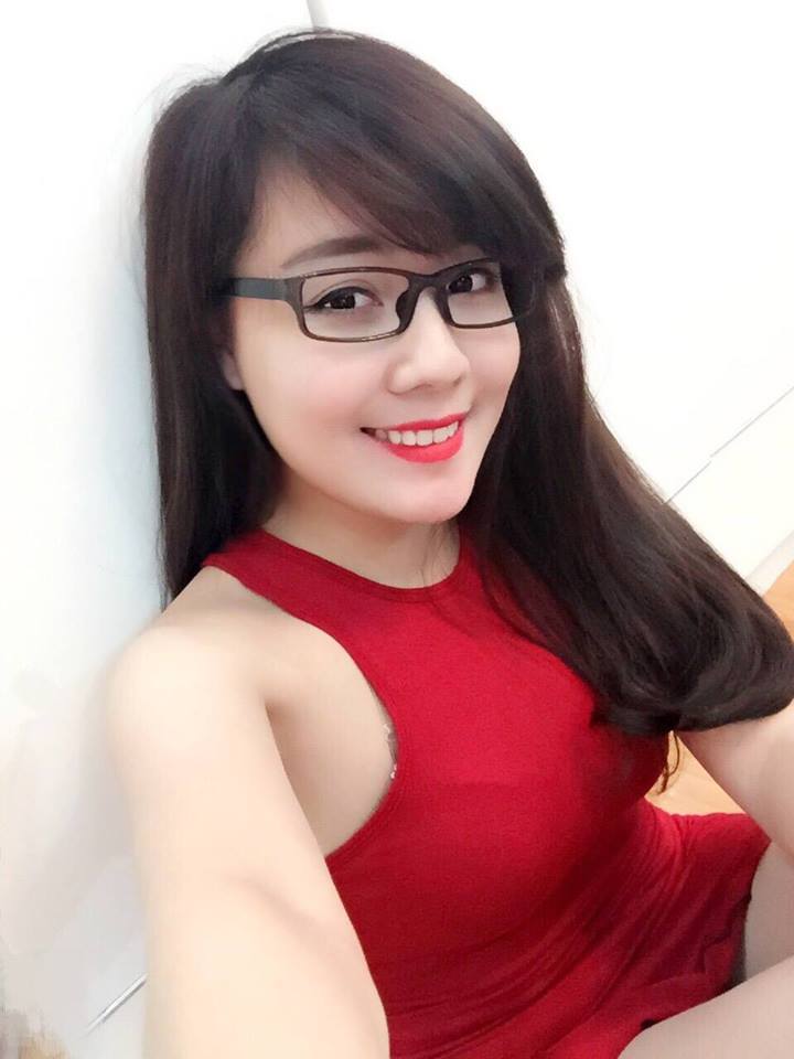 女人扒開腿讓男人桶爽30分鐘